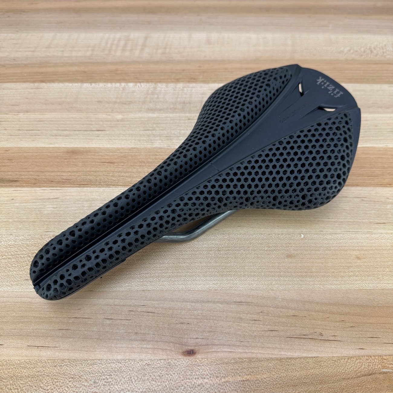 Fizik Antares VS Evo Adaptive 7x9mm Carbon Rails 139mm Bike Saddle 184g