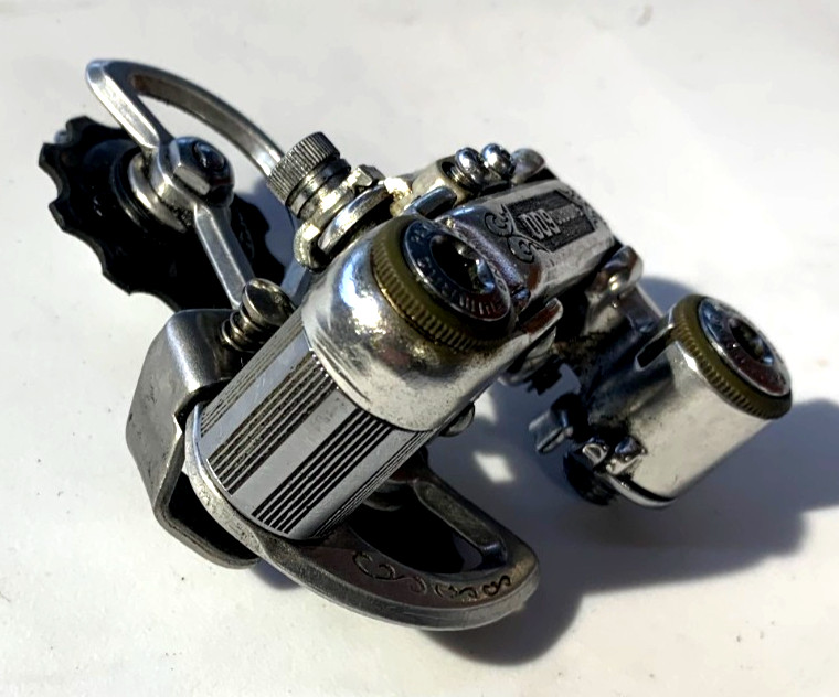 Vintage SHIMANO 600 ARABESQUE Short Cage Rear Derailleur 6 Speed Nice