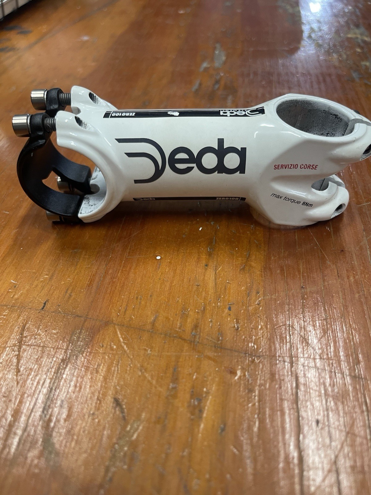 Deda Elementi Zero 100 Servizio Corse Stem 82° x 90 mm White 31.8 Titanium Bolts