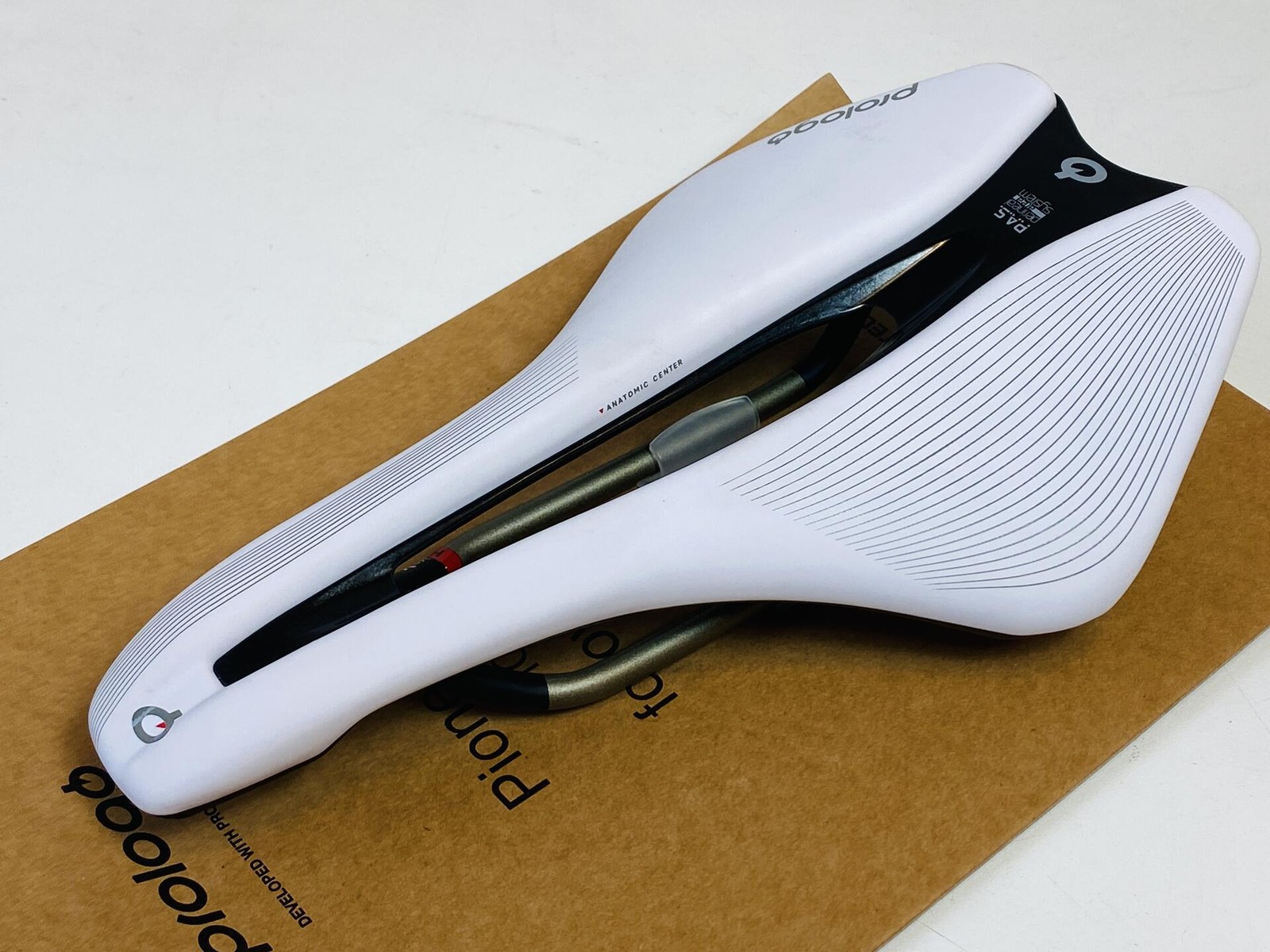 NOS Prologo Dimension R2 Tirox Rails 143mm Width – White