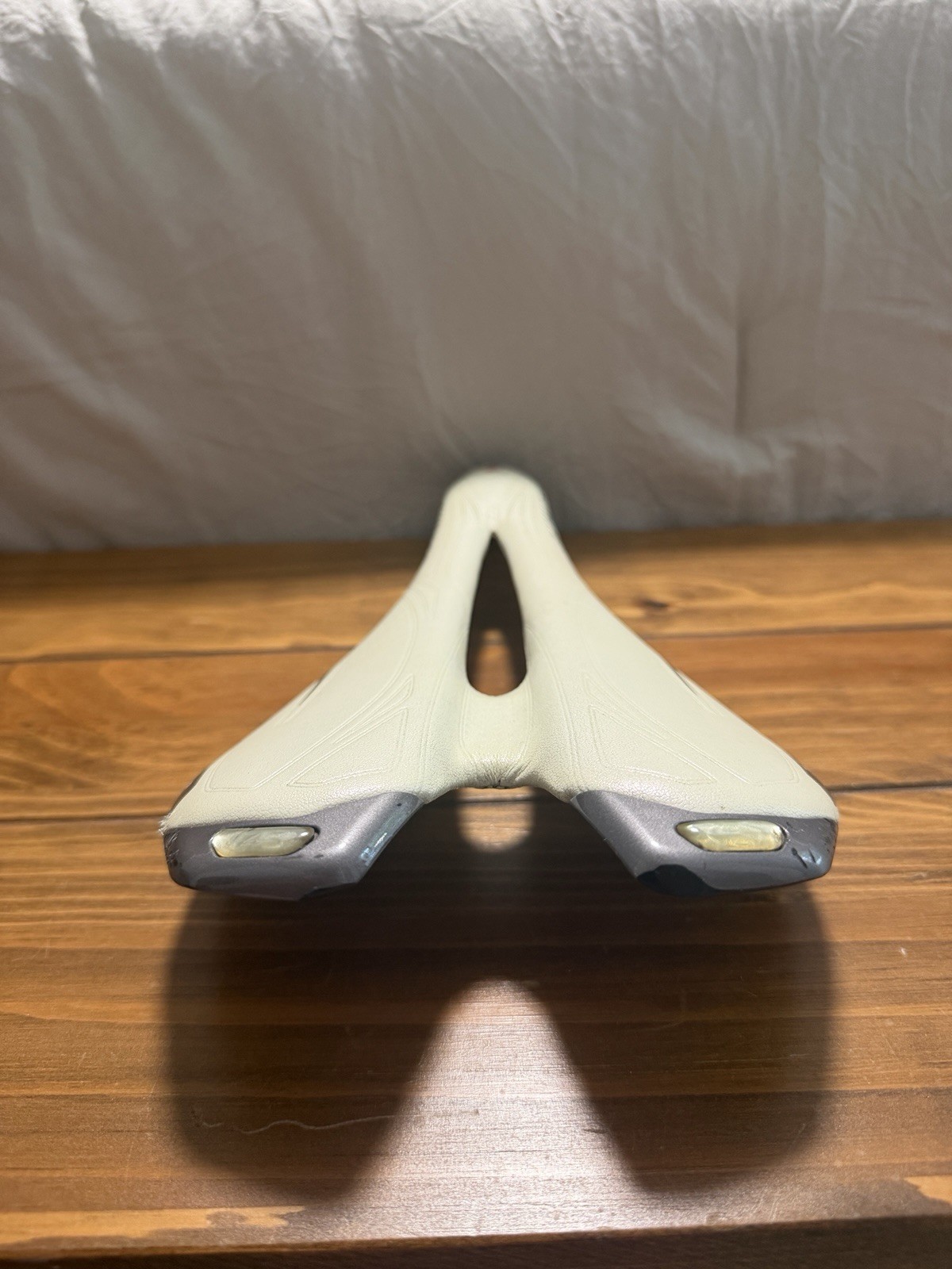 Specialized Toupe Cutaway Road Bike Saddle/Seat White/Gray 143 mm