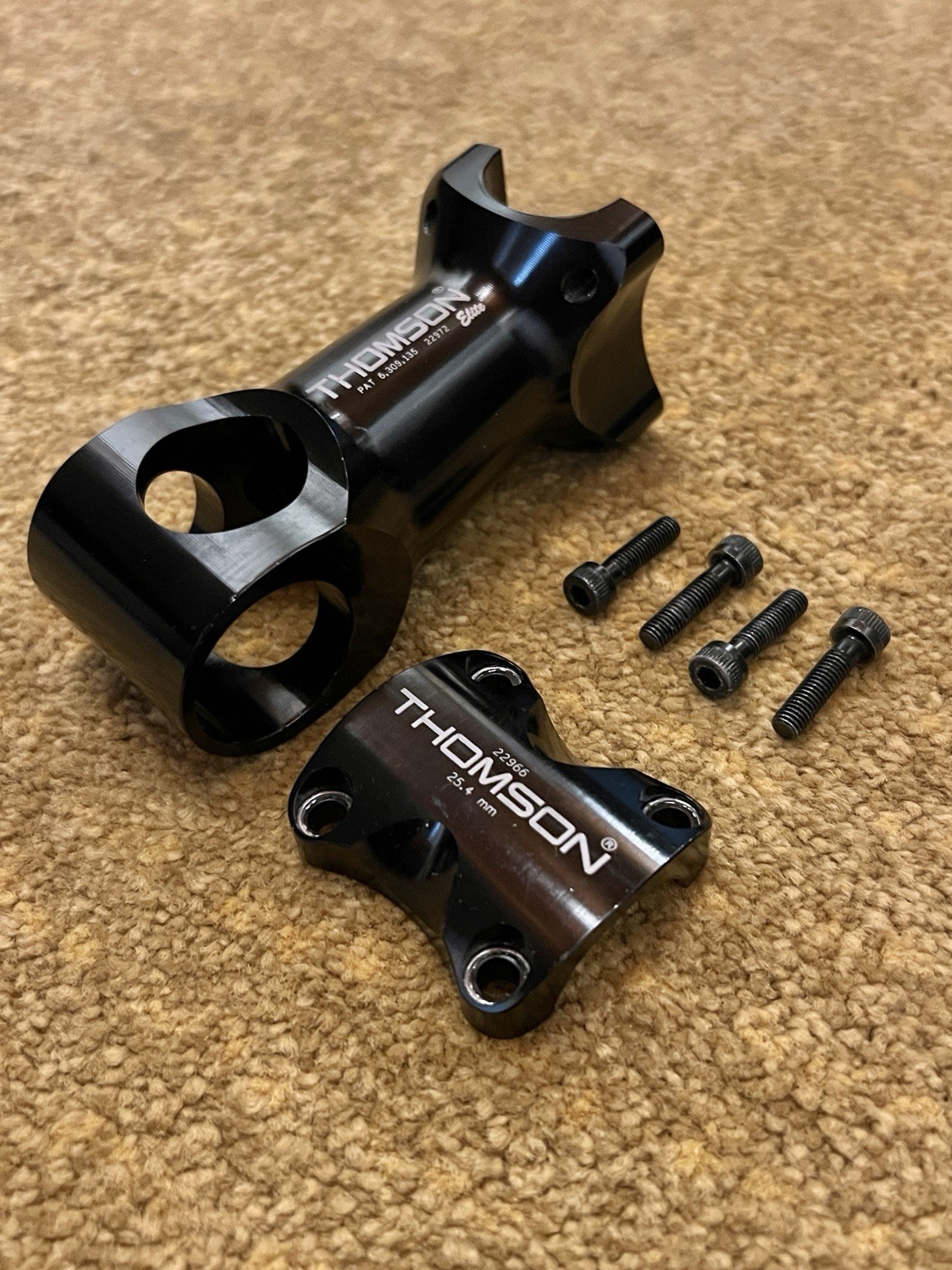 Black Thomson Elite Aluminum 90mm x 25.4mm x 5* x 1-1/8in Treadless Stem SM-E111