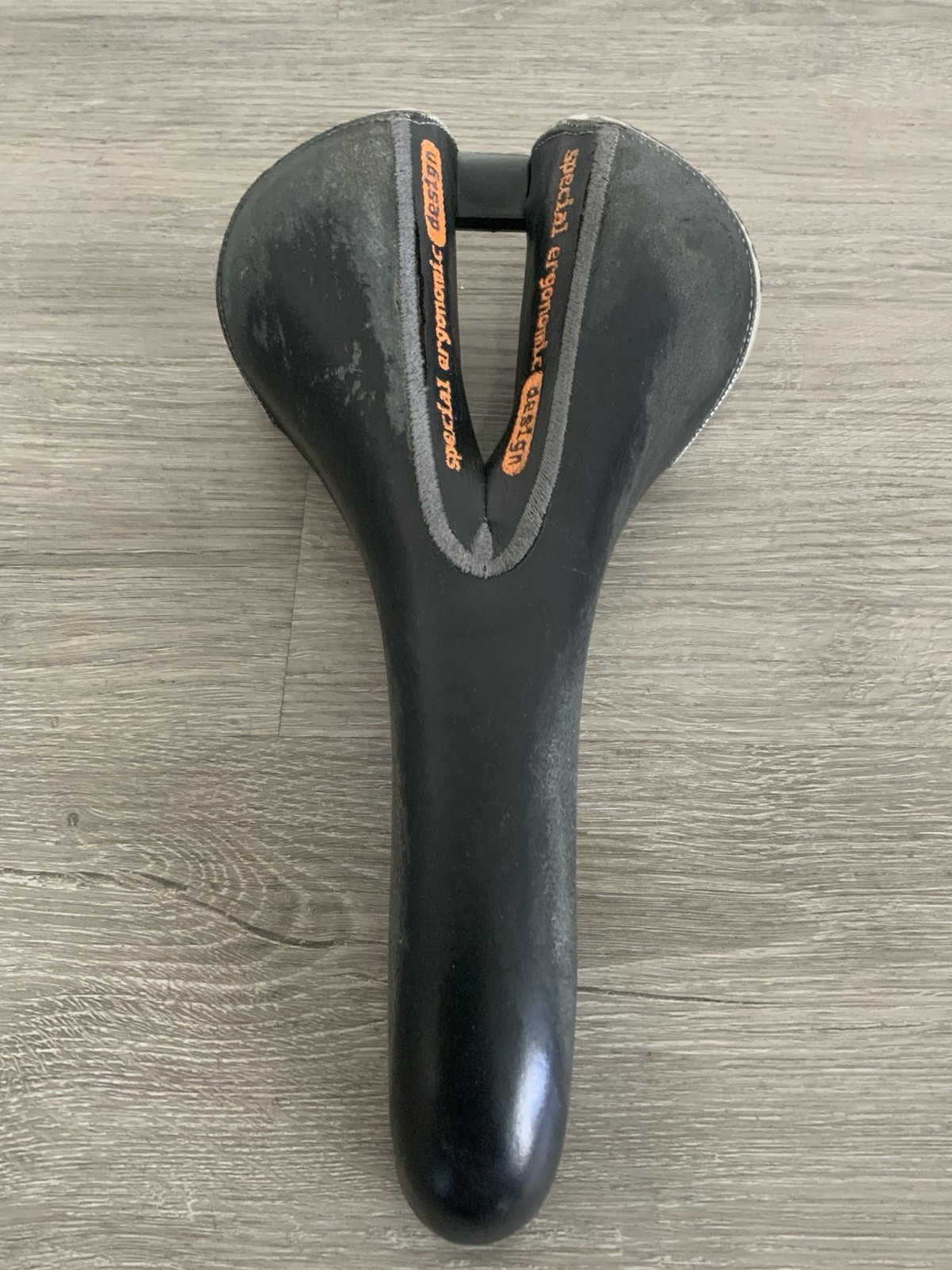 SELLE ITALIA TRANS AM SADDLE 280 GRAMS 150 MM X 275 MM