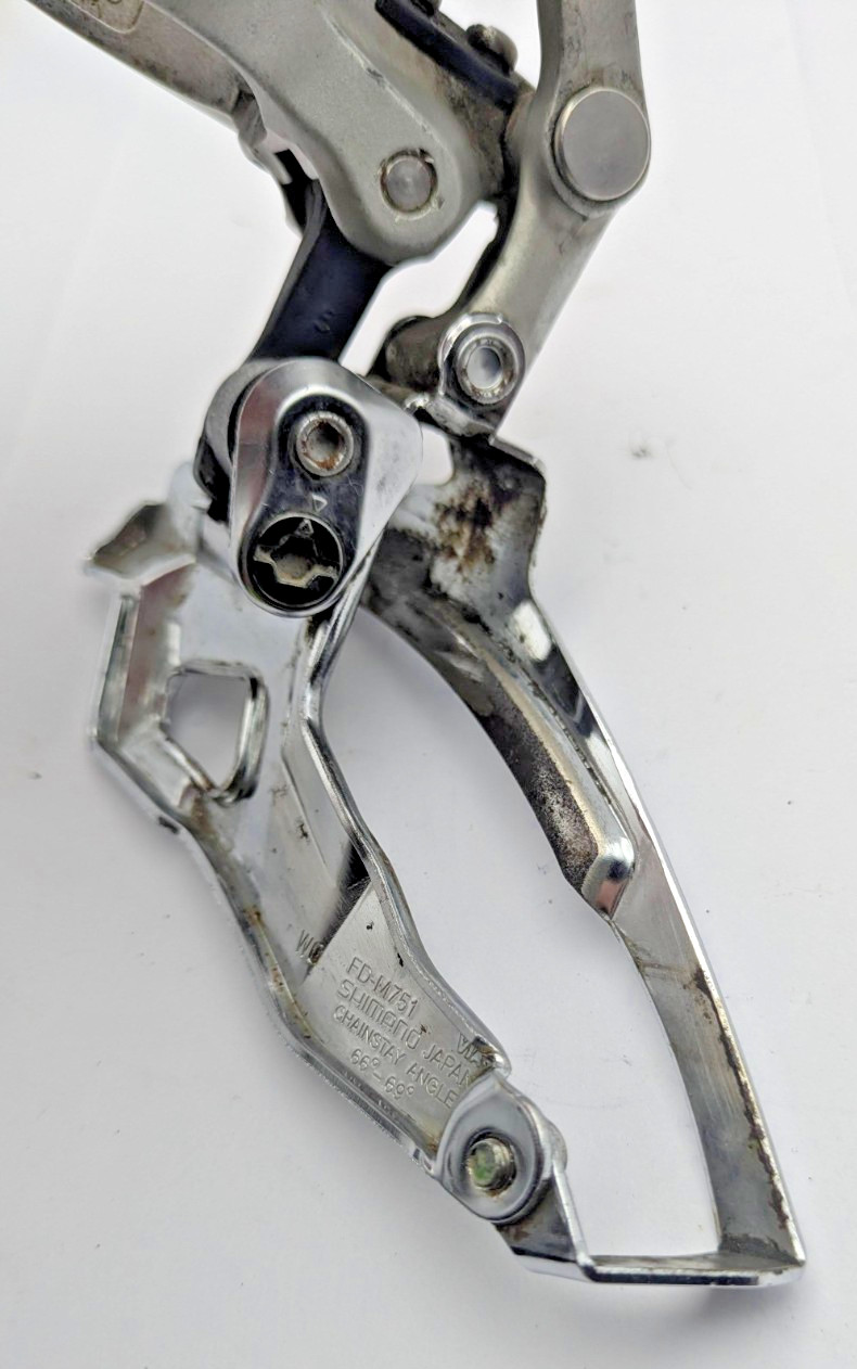 SHIMANO DEORE XT FD-M751 FRONT DERAILLEUR BOTTOM PULL 31.8MM TRIPLE 3X MOUNTAIN