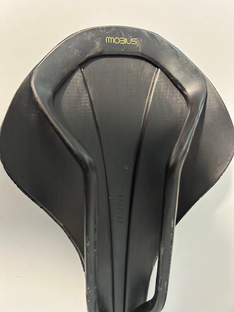 FIZIK ANTARES VERSUS EVO 00 ADAPTIVE Saddle 139mm Black w/box – 168grams