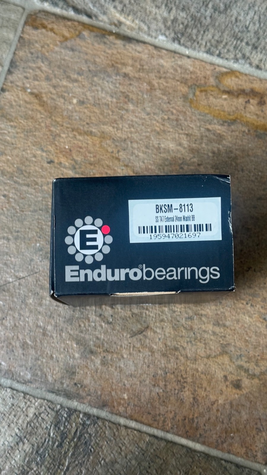 Enduro Maxhit Bottom Bracket – T47 External – Shimano Spindle – 440C Bearings