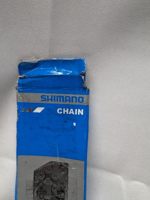 Shimano Chain 12 Speed CN-M8100L *New-Box Damage