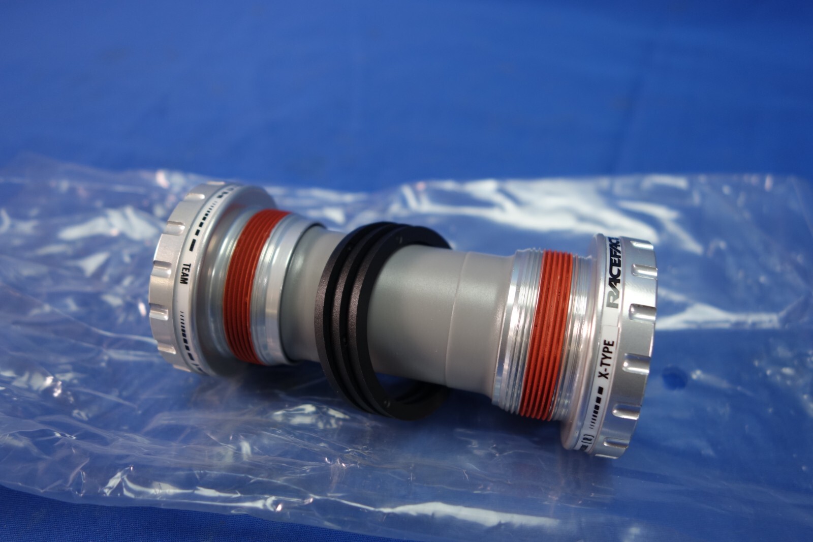 NEW Race Face Team X-Type BSA English threaded – 24mm Bearing Bottom Bracket