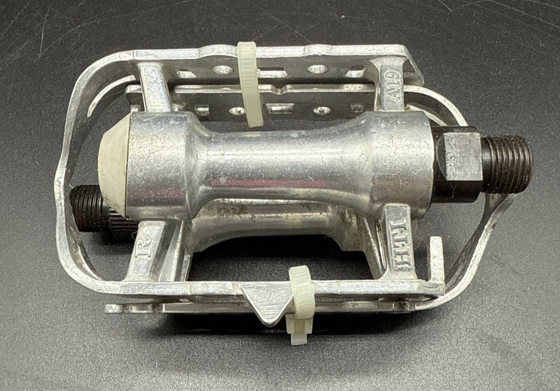 Vintage HTI A19 Road Bike Platform Pedals Bike 9/16″ Silver Aluminum
