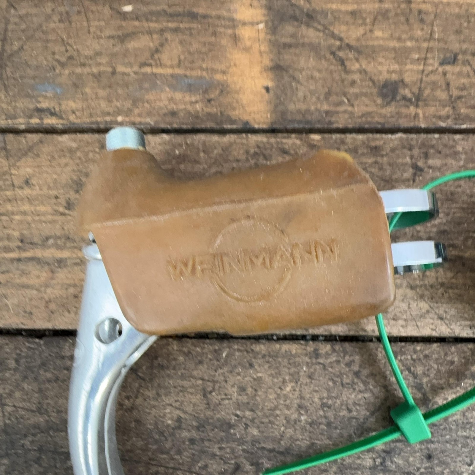 Vintage Weinmann Brake Levers Pair Drillium Gum Hoods Non-Aero Drop Bar Road