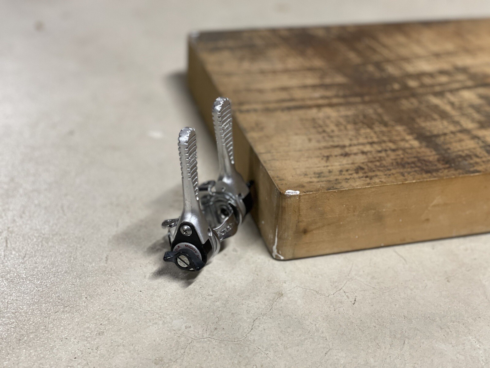 Vintage Suntour Mighty Power Shifters – Downtube Clamp – Ratcheting – Road Tour
