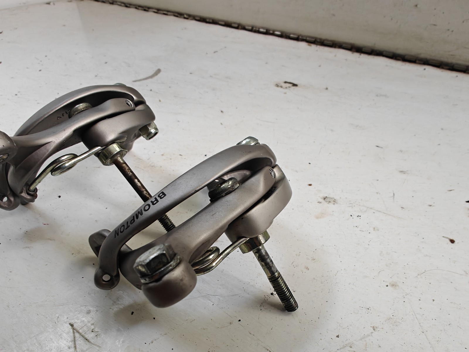 Brompton genuine caliper brake set pair gray front rear dual pivot OEM