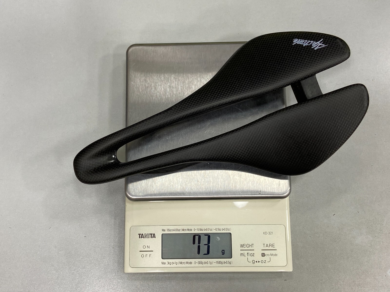 Alpitude Gardena Carbon Modern Road Saddle (128mm/140mm/150mm) 1K Plain Black