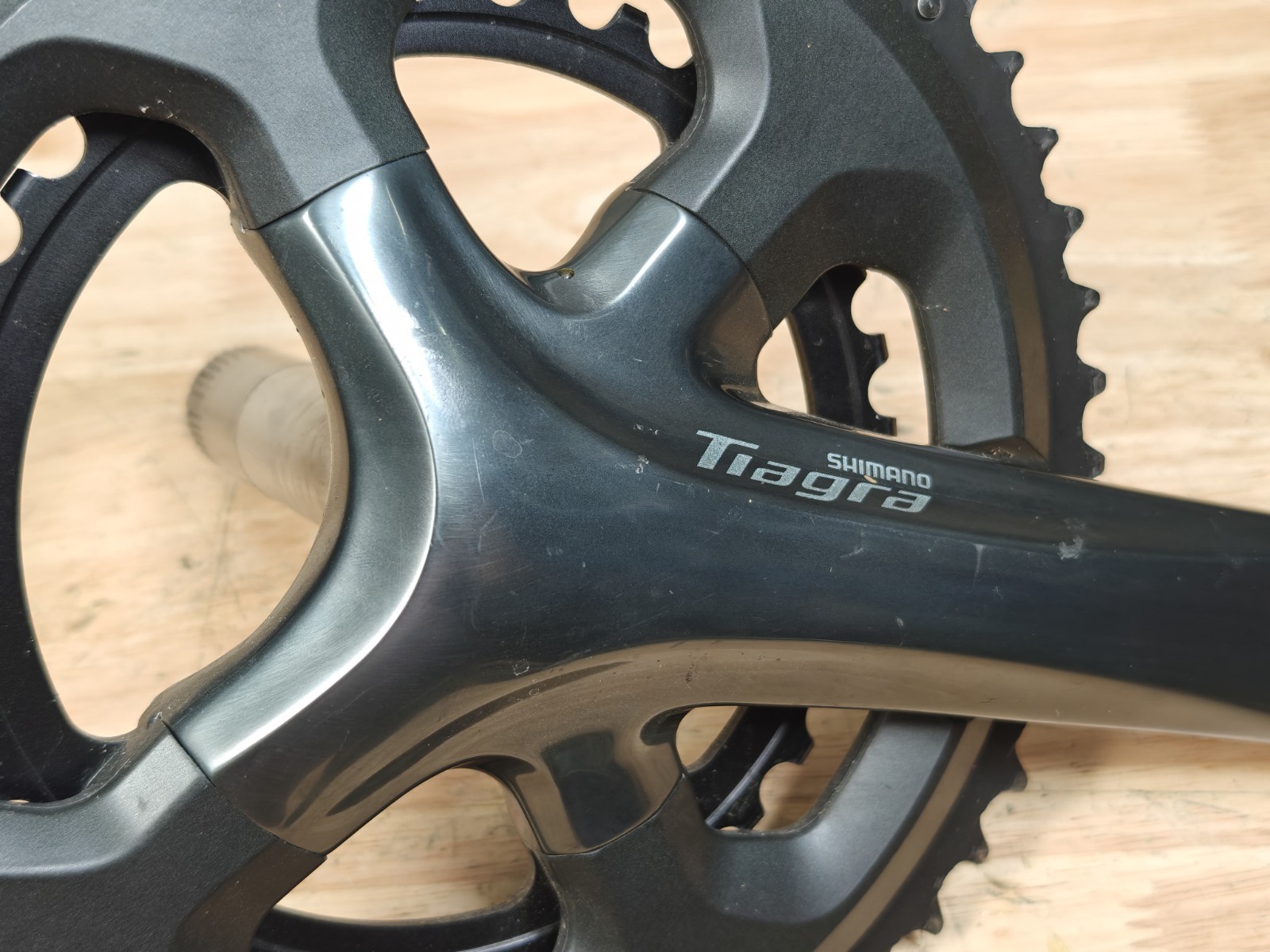 Shimano Tiagra FC-4700 Crankset 10-Speed 165mm 10S 50/34 T Gray