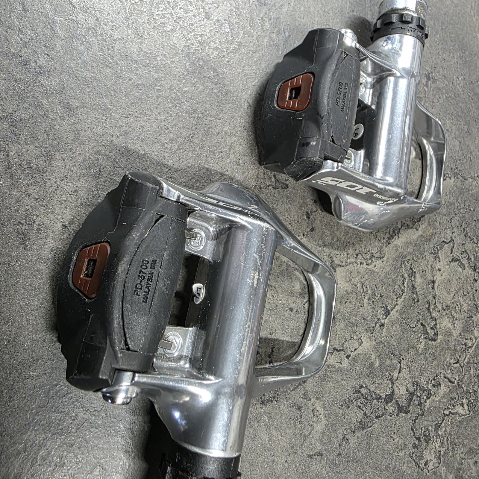 Shimano PD-5700 Clipless Pedals 105 Road Polished Silver Chrome