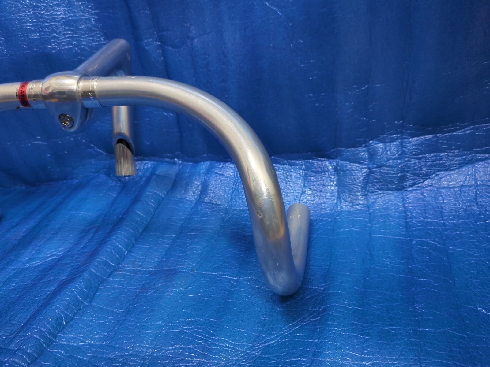 Nitto B125 Aluminium 360mm NJS Handlebar + Nitto Jaguar 110mm Alminium Stem