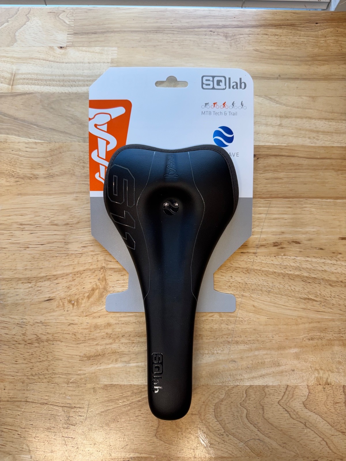 SQlab 611 Ergowave carbon rail 130* saddle, blk