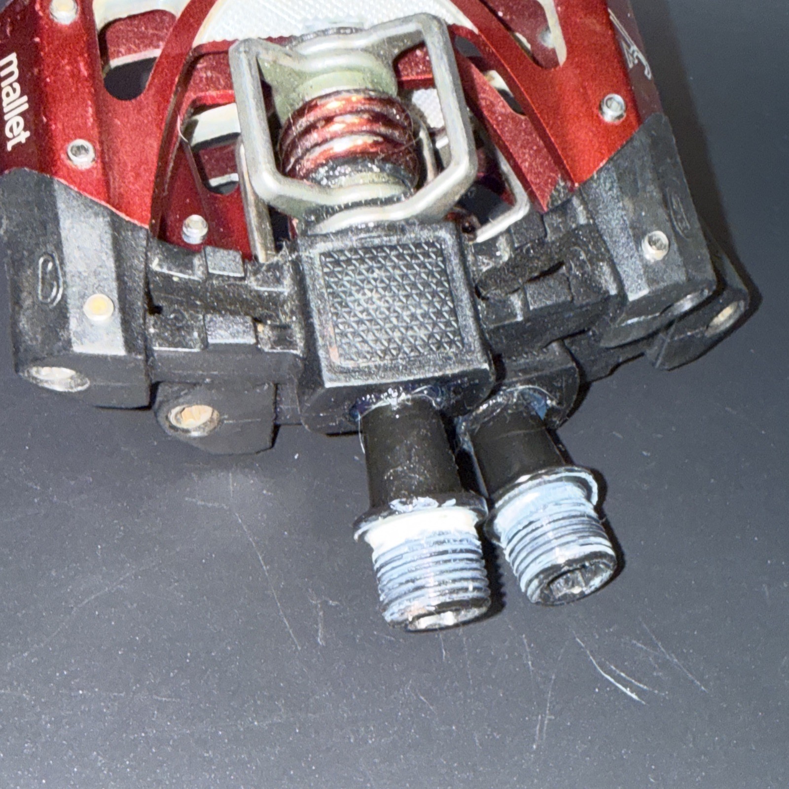 Crankbrothers Mallet-3 9/16 in Clipless Pedal – Black/Red