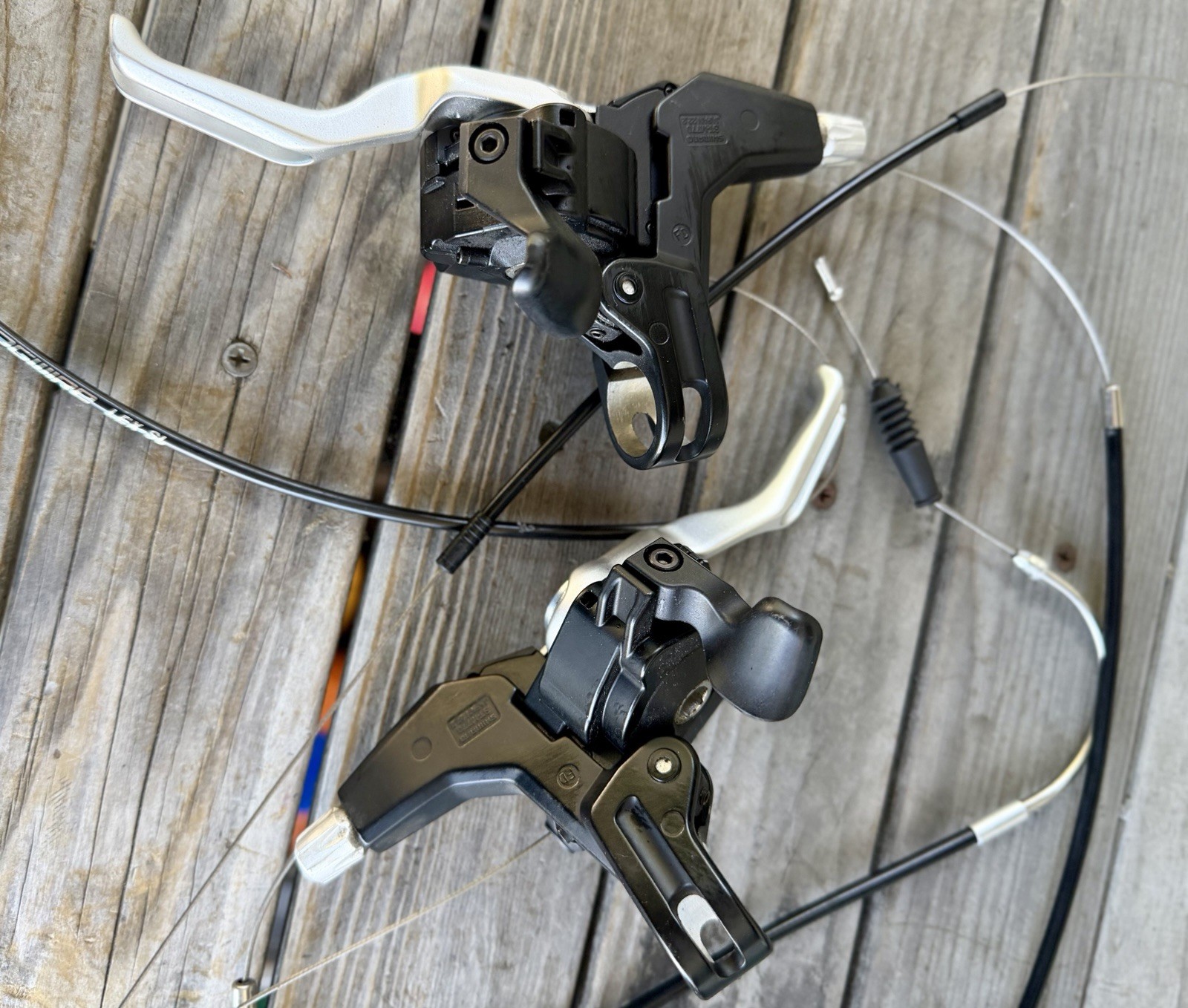 Shimano Deore XT ST-M770 3×9 Brake/Shifter Lever Set – Cables & Housing