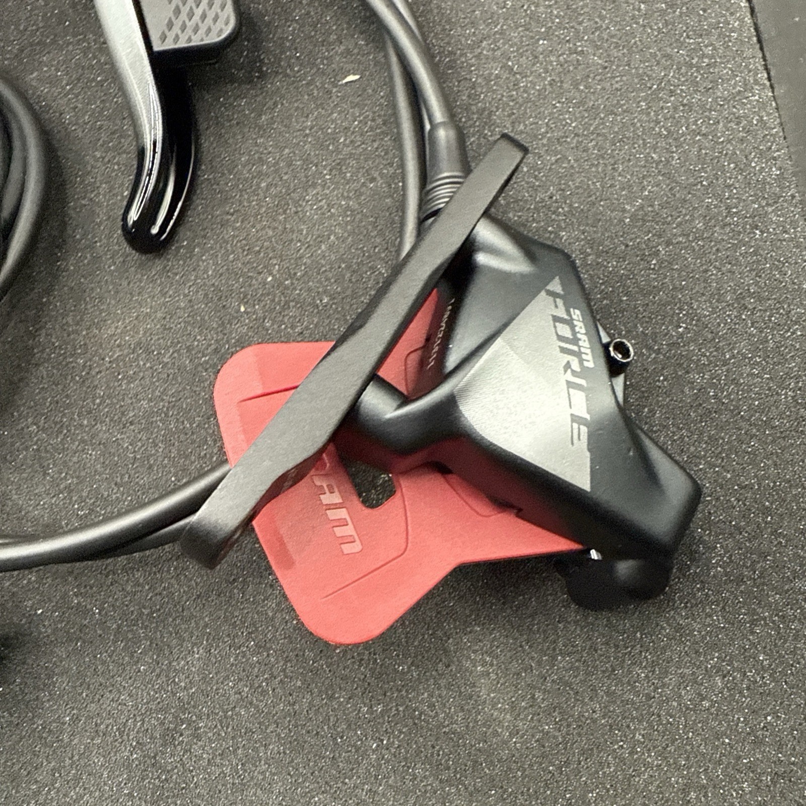 Sram Force Axs D1 1000/2000mm Hydraulic Disc Shifter And Brake Set 12 Speed (nw)