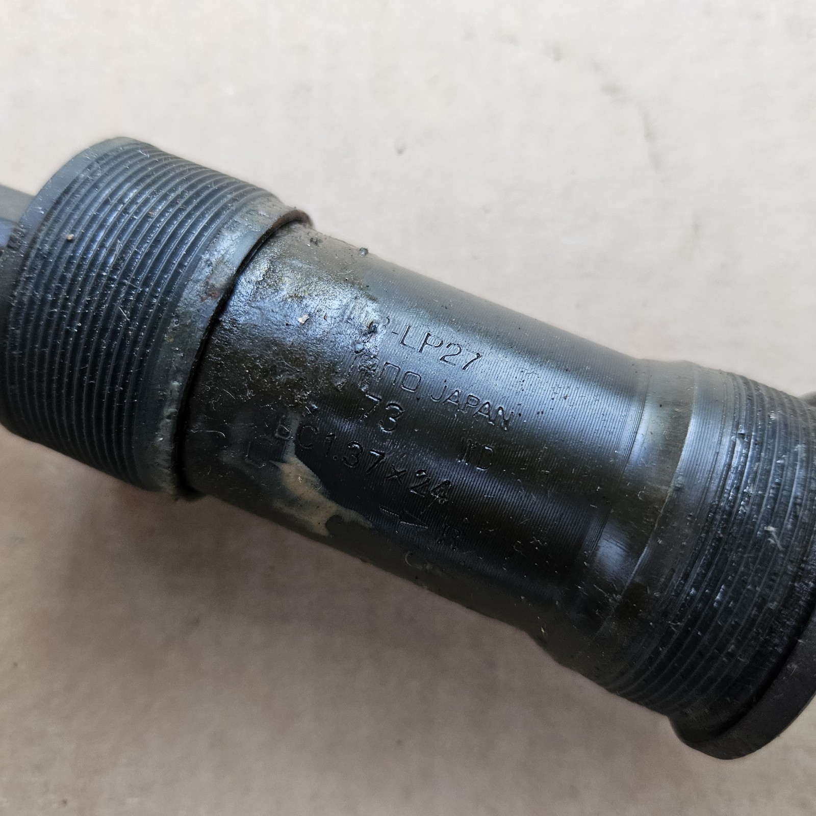 Shimano BB-LP27 Cartridge Bottom Bracket 73mm x 110mm English Thread Japan