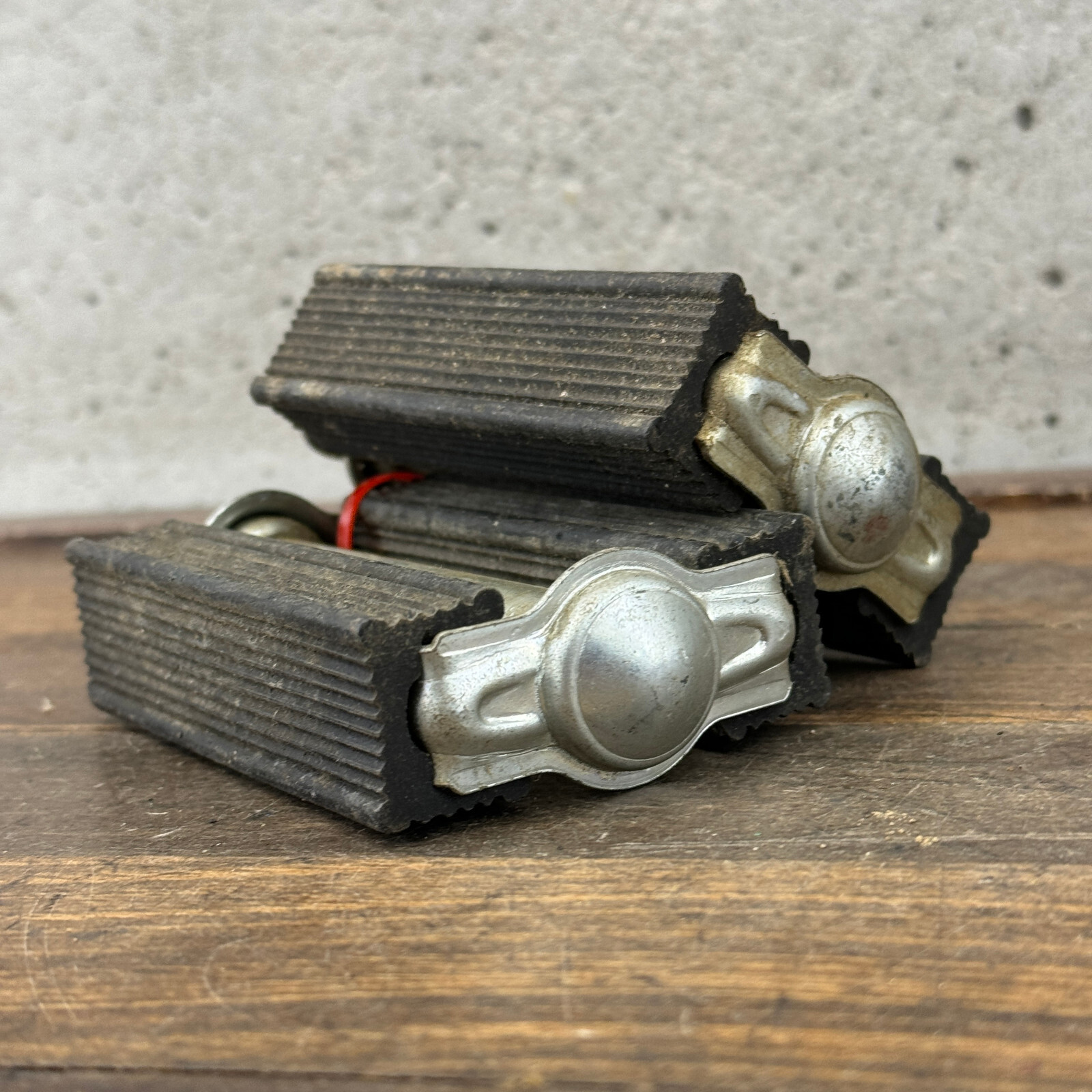 Wald Block Pedals 9/6 in NOS Black Cruiser Clunker Cottered BMX OG 70s 80s