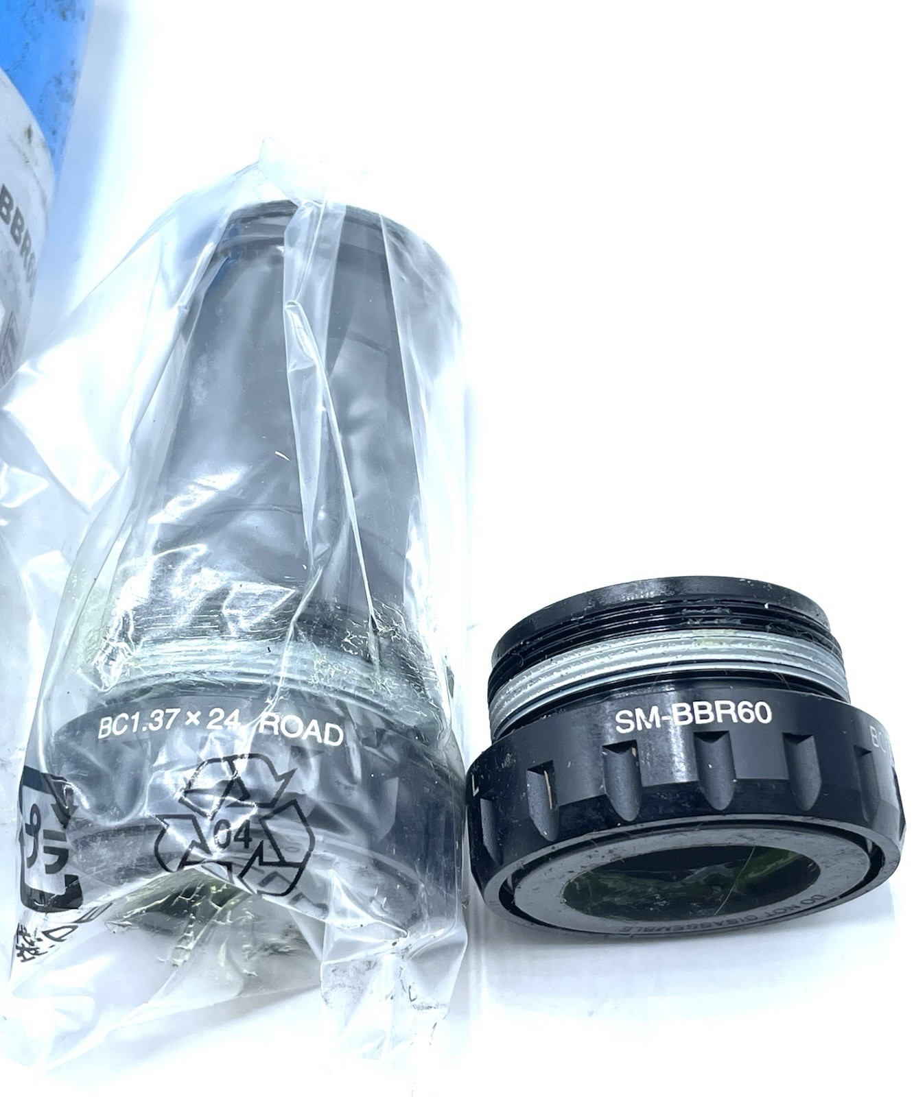 Shimano Ultegra SM-BBR60 Road Bicycle Bottom Bracket Black 68 / English Threaded