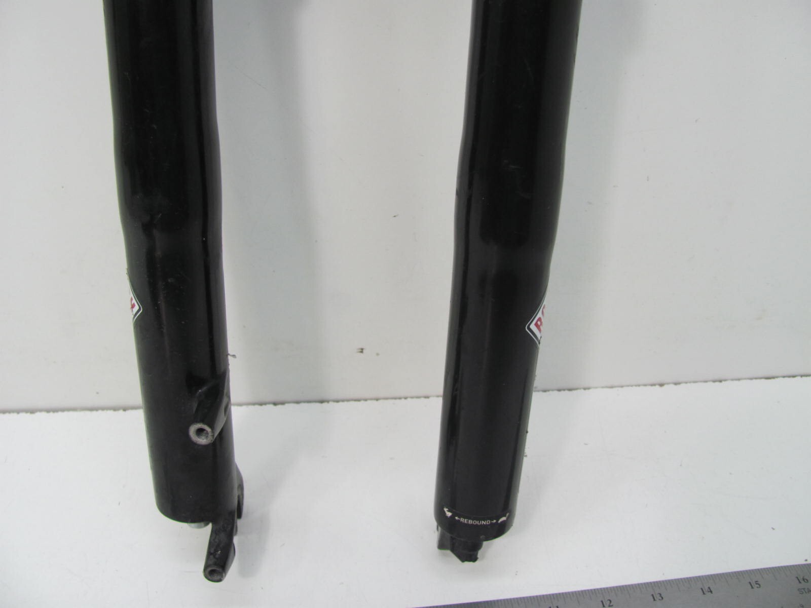 FUJI BELLE 2.0 A6 ALUMINUM 2012 MOUNTAIN BIKE PARTS ROCKSHOX RECON SILVER FORKS
