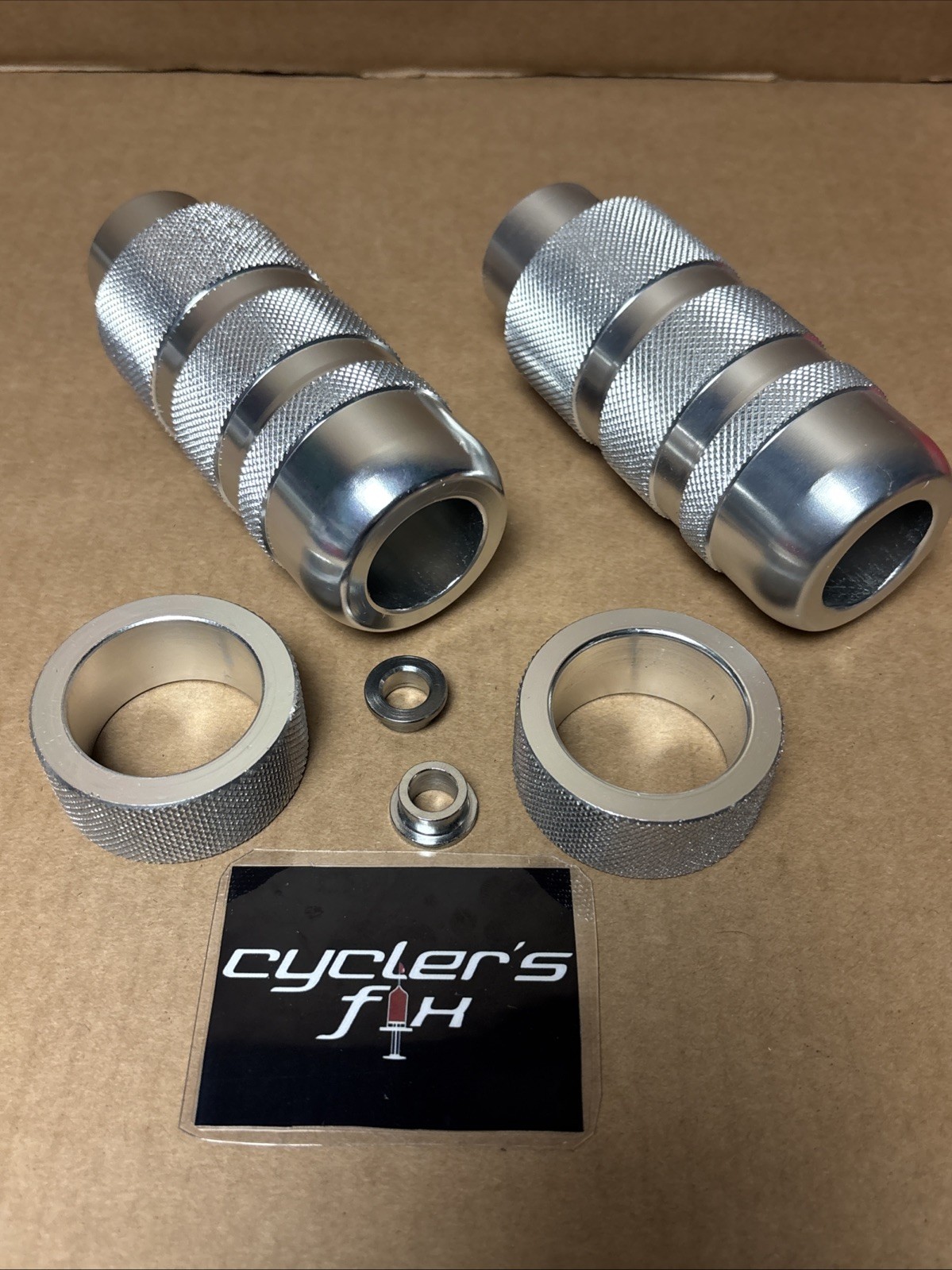 NOS Odyssey Strong Island 3/8|14mm Oversized Alloy BMX Pegs Fit: GT Pac-Man Dyno
