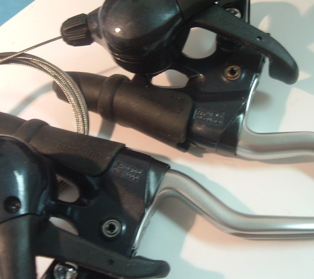 Shimano XTR 3×8-Spd ST-M900 Shifters/Brake Levers MTB NEW/NOS- RF+ STI -NIB