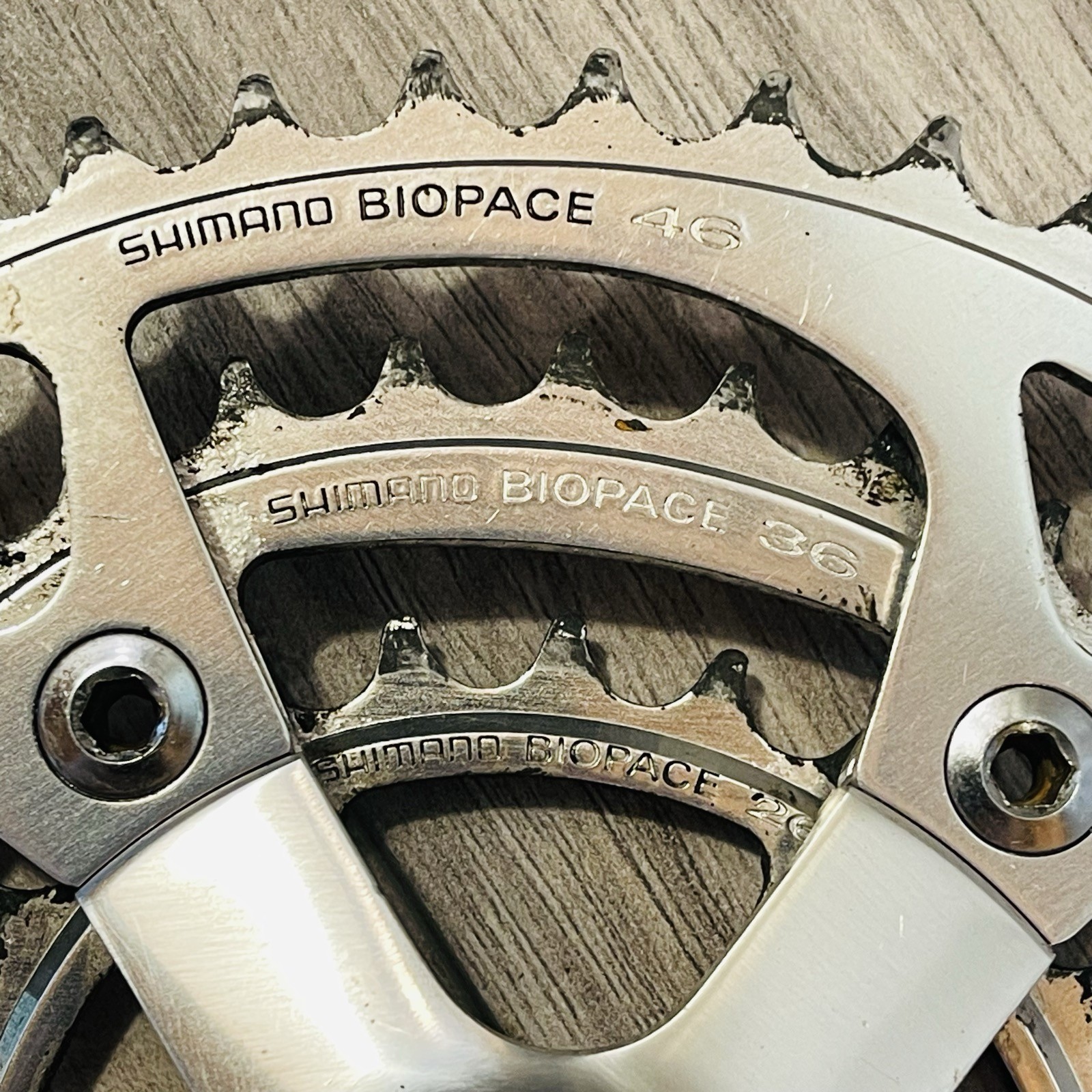 Shimano Deore XT FC-M730 175 Biopace Square Taper Crankset  26 / 36 / 46