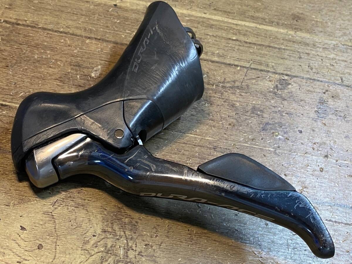 Shimano Dura-Ace ST-9001 STI Levers (2×11-Speed)