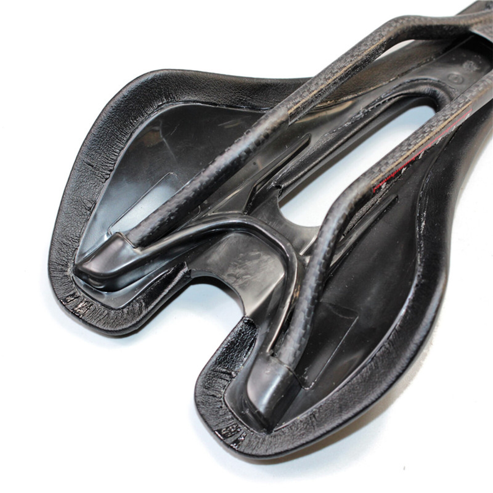 Carbon Railed Road Bike Saddle – 275mm*130mm – Only 151 grams