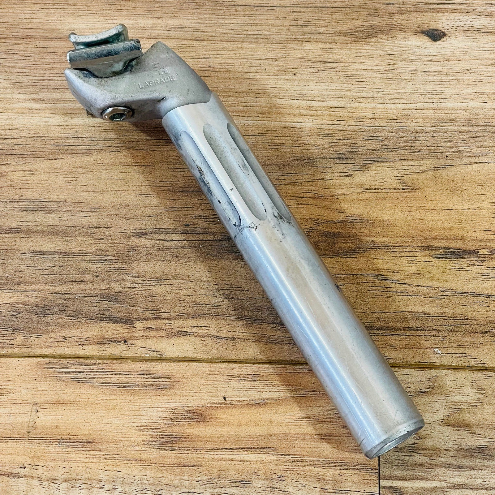 SR Sakae Laprade Fluted Aluminum Seatpost 26.8 x 190 Silver