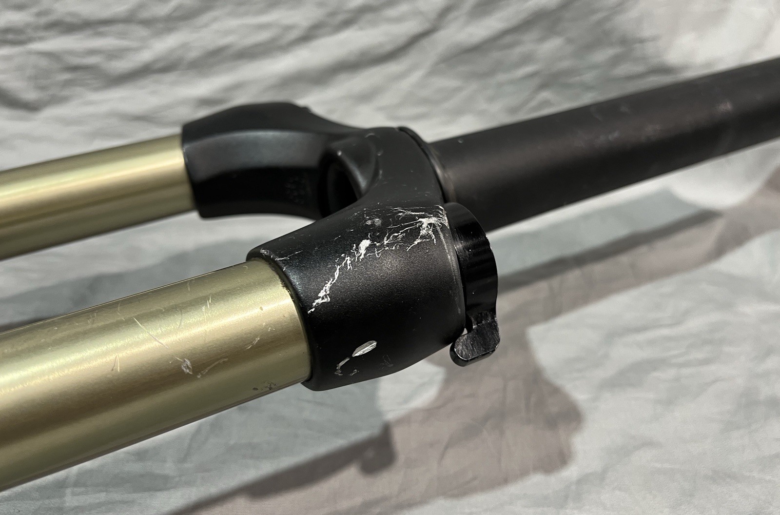 Manitou Sherman Fork 26″ 150mm Travel 100 x 9mm QR Disc 1 1/2″ x 8 3/16″ Black