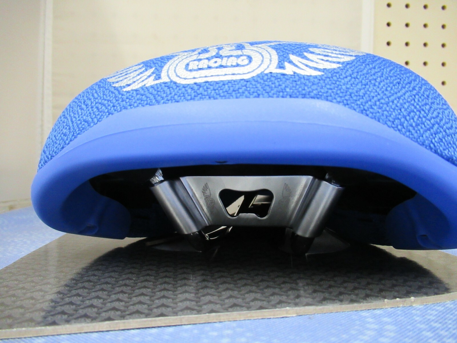 SE Racing Flyer Blue Railed Padded Saddle with Bottle Opener Brace For BMX -New