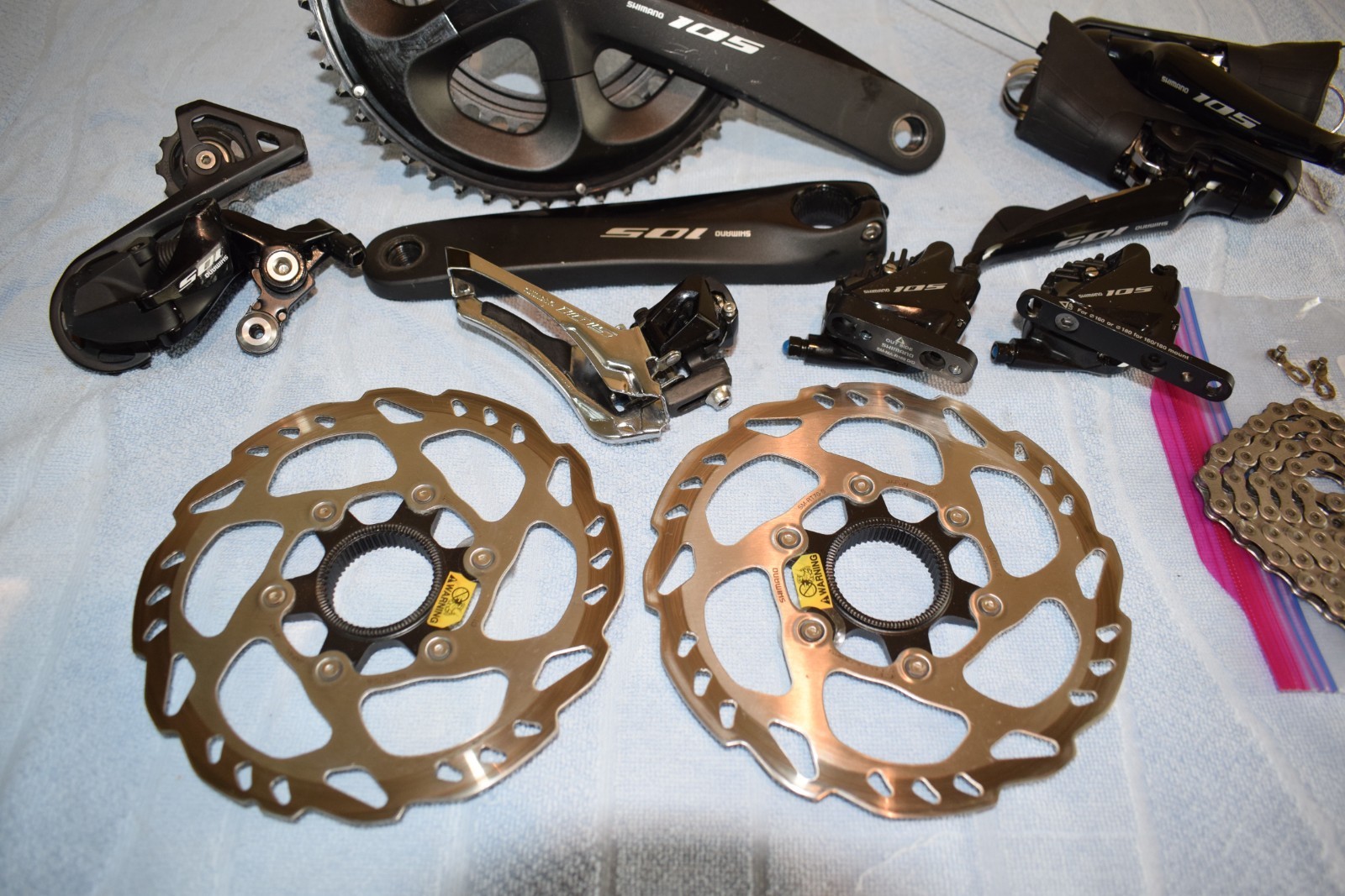 NICE! Shimano 105 R7100 11-Speed Mechanical Disc Brake Groupset (72.5 Cranks)