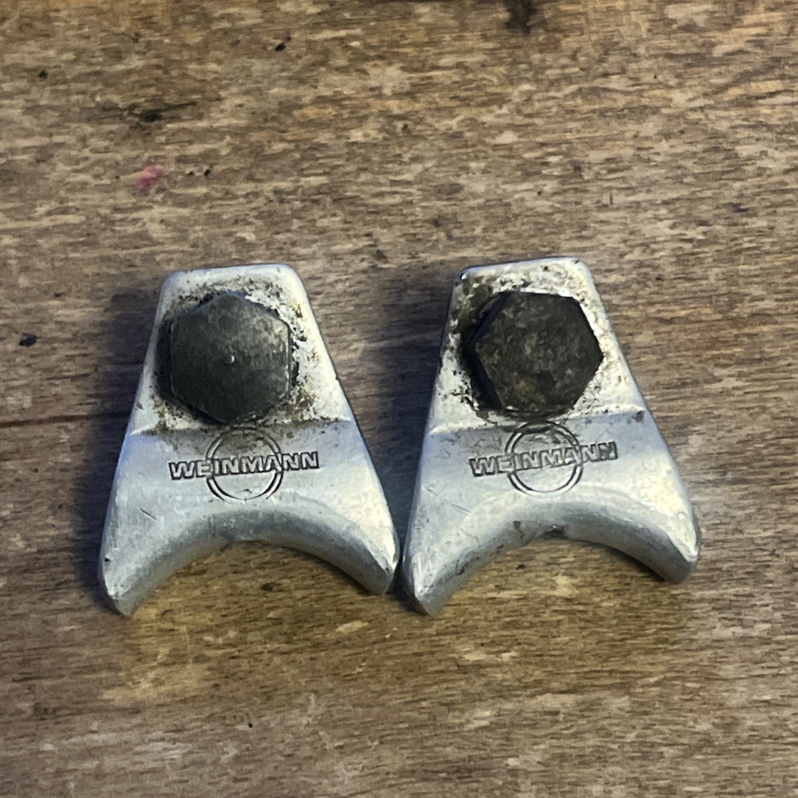 Vintage Weinmann 610/750 Vainqueur 999 Center Pull Brake Calipers + Hangers