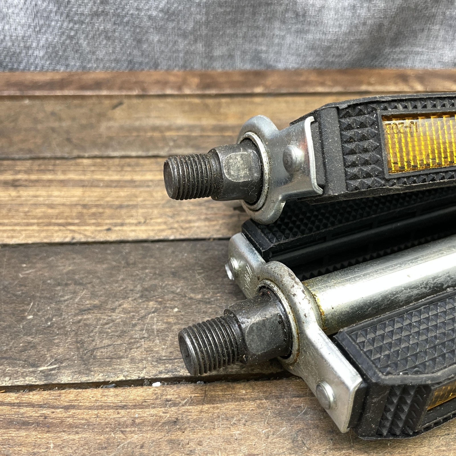 Vintage Bicycle Pedals NOS 1/2″ Axle Block Pair Reflectors Cruiser Muscle 461