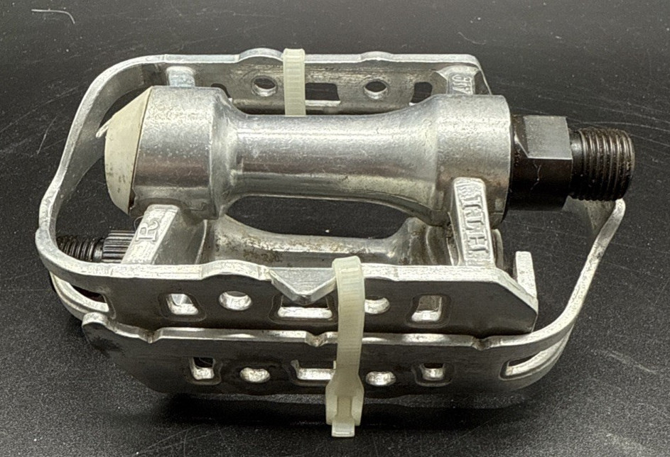 Vintage HTI A19 Road Bike Platform Pedals Bike 9/16″ Silver Aluminum