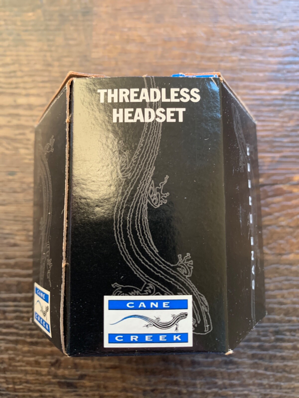 CANE CREEK 1/1/8″ Threadless Headset, Tank Hit model, NIB, BLACK ONLY!