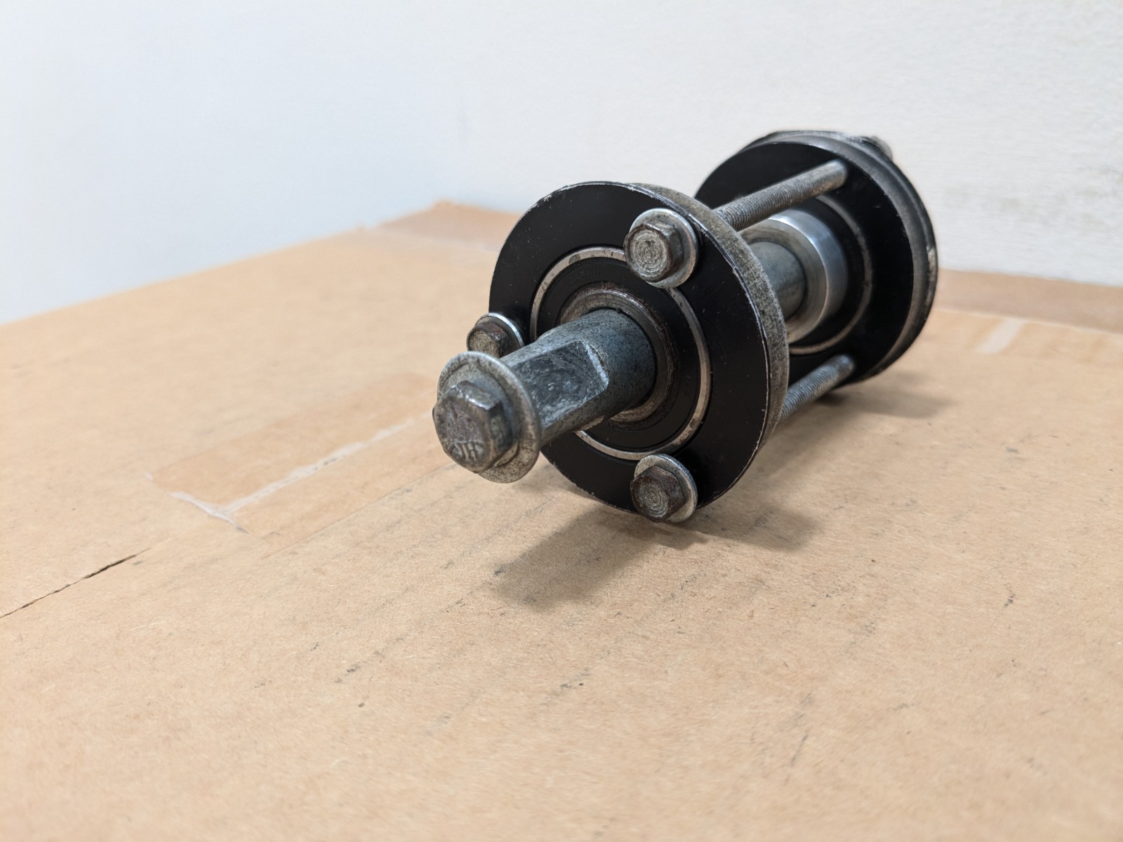 Bullseye BallBracket bottom bracket black Original 1980s vintage BMX