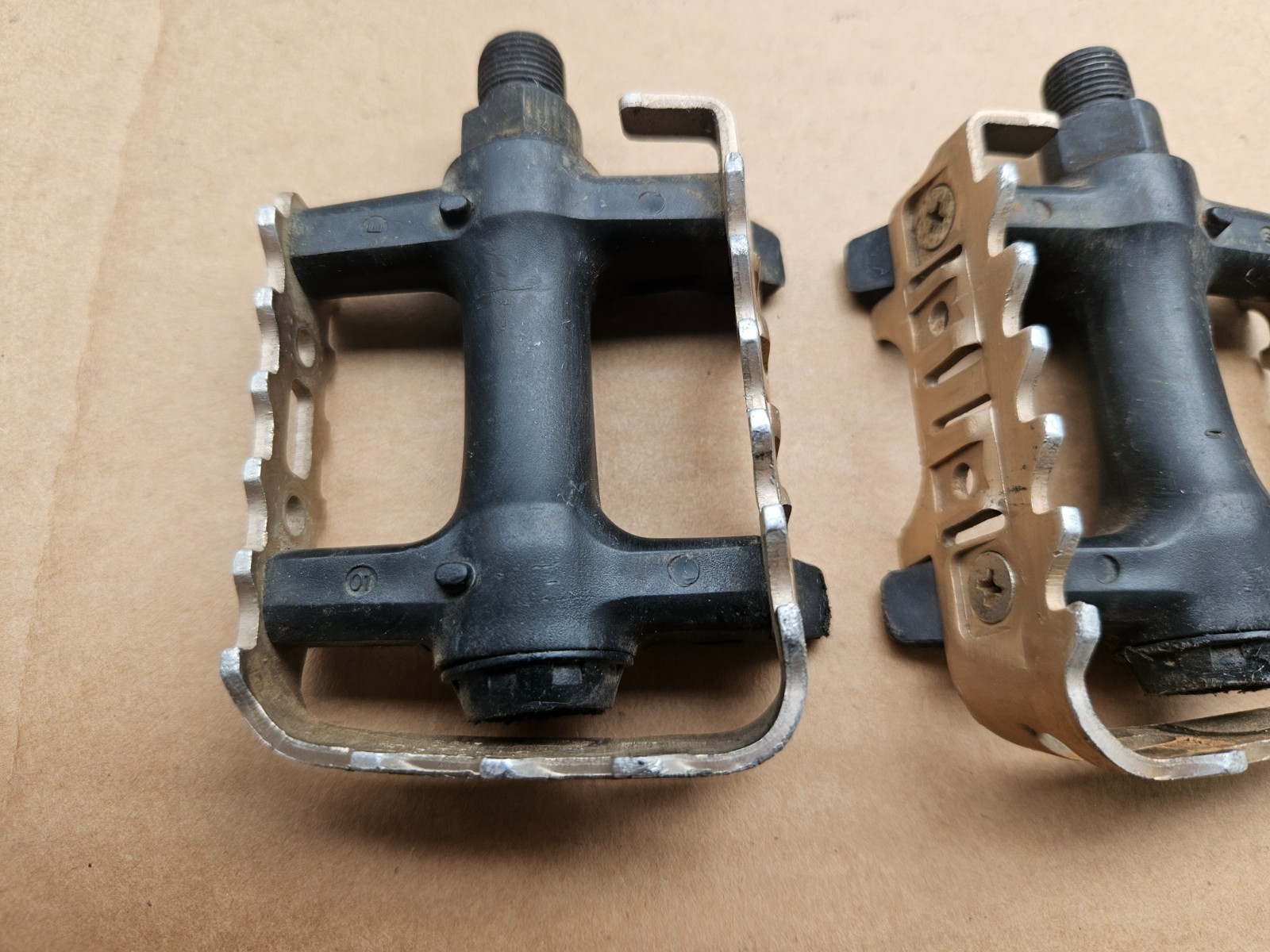 Vintage 90s Tioga Surefoot 31 Mountain Bike Platform Pedals 9/16″