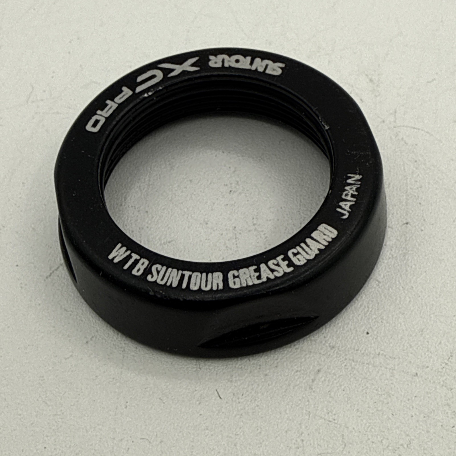 Vintage Suntour XC Grease Guard Top Nut 1 1/8 Threaded 90s Race Bike Black NOS