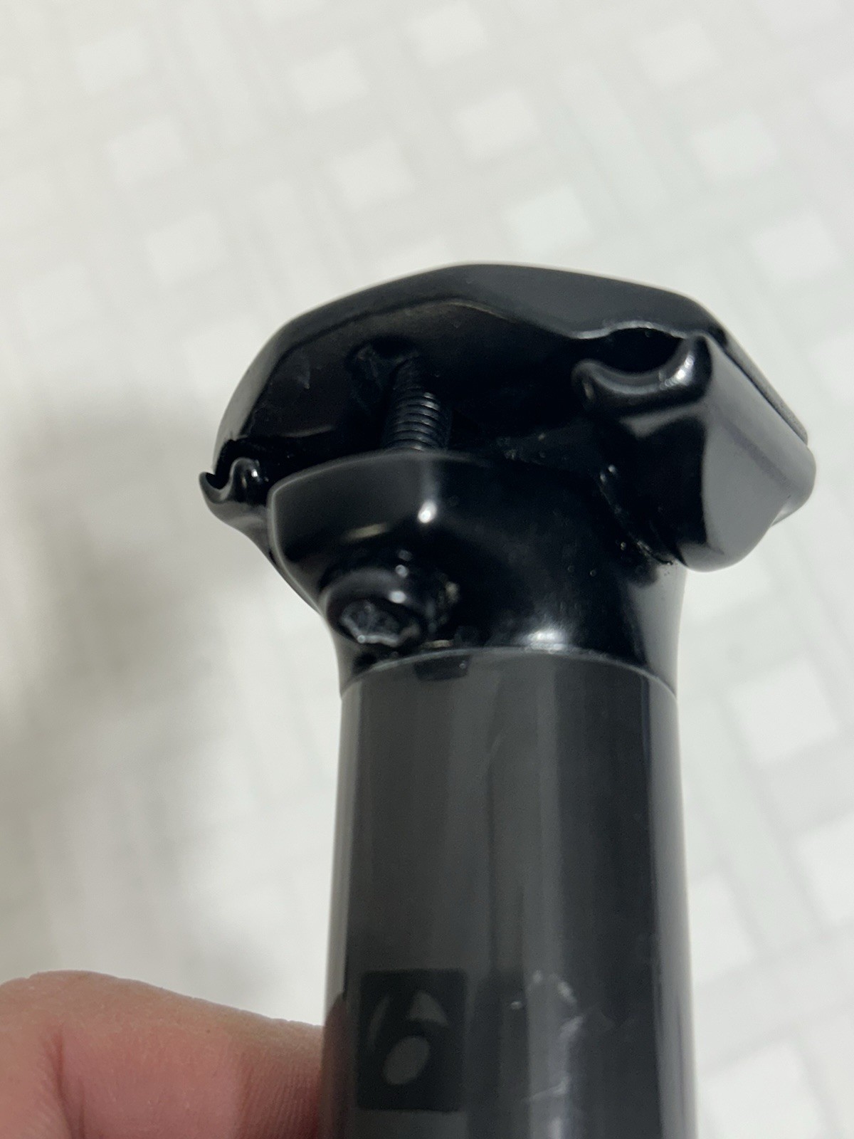 Bontrager PRO Carbon Seatpost 31.6mm X 400mm Black Alloy Head Plain 278g