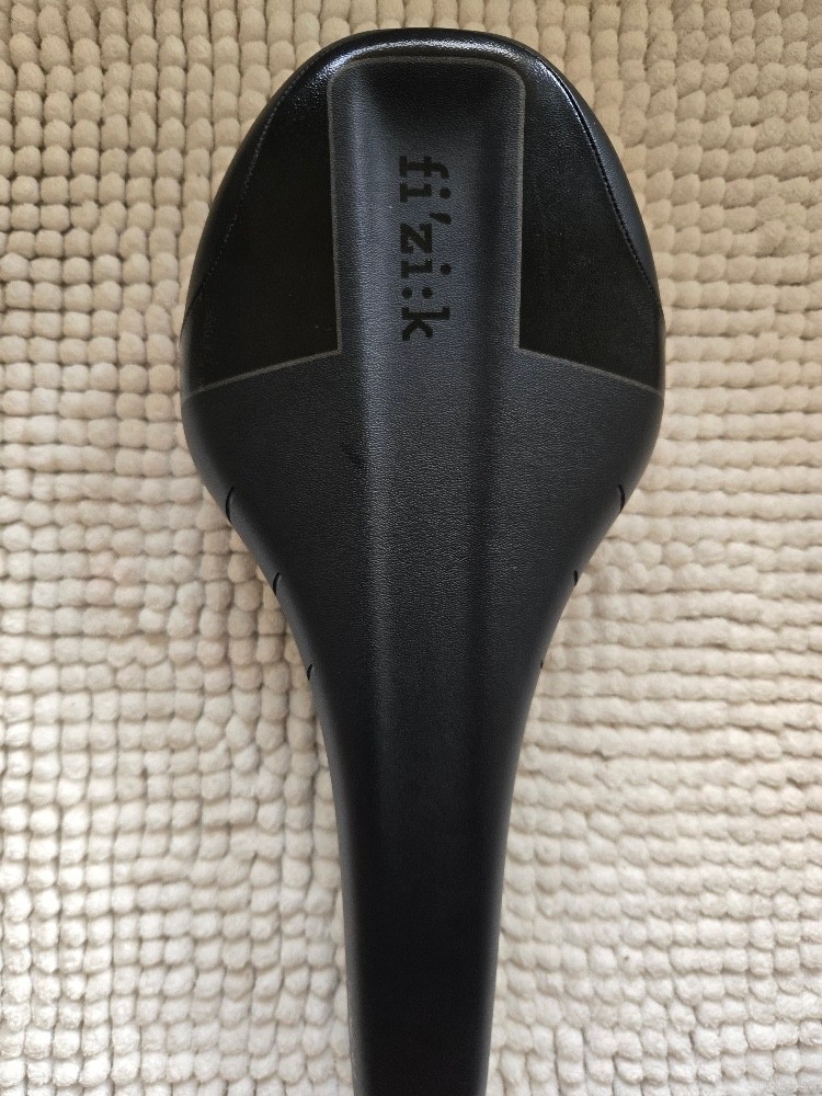 fizik m7 saddle New take off 125mm width