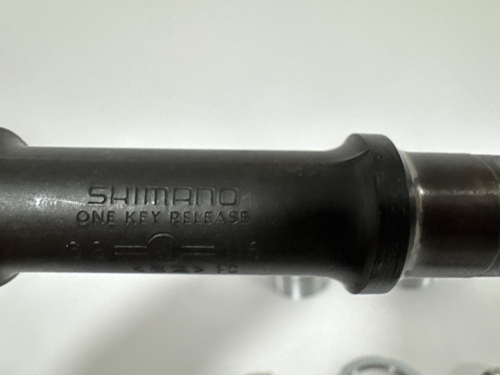 Shimano 600 EX Arabesque BB-6200 Bottom Bracket English 68-116