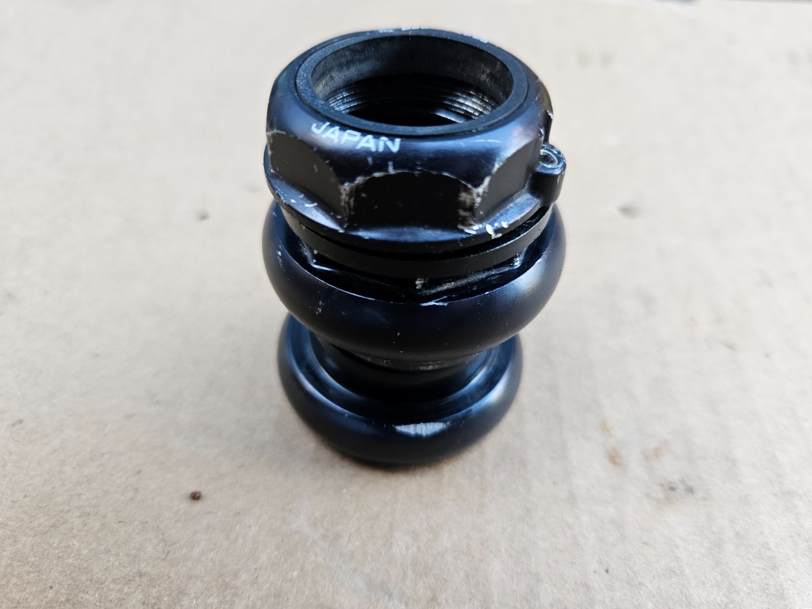 Vintage 90s Specialized 1-1/8″ Threaded Headset Black made in Japan