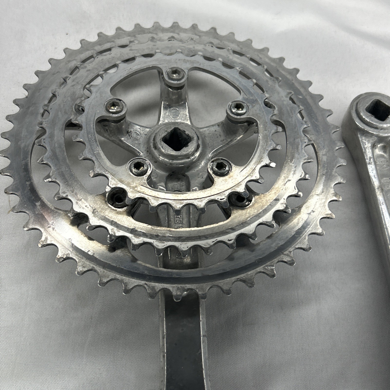 Vintage SR Sakae SA Crankset 175 mm 5-Bolt 110 BCD Square Taper Triple Silver