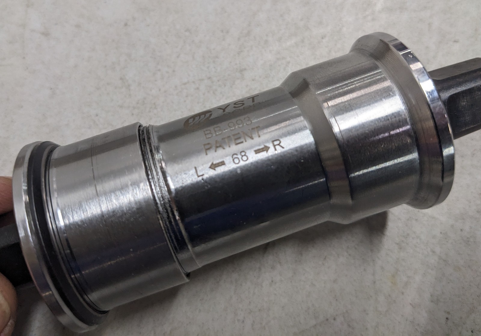 SUNLITE Threadless Repair Bottom Bracket – 68 x 119mm, Square Taper